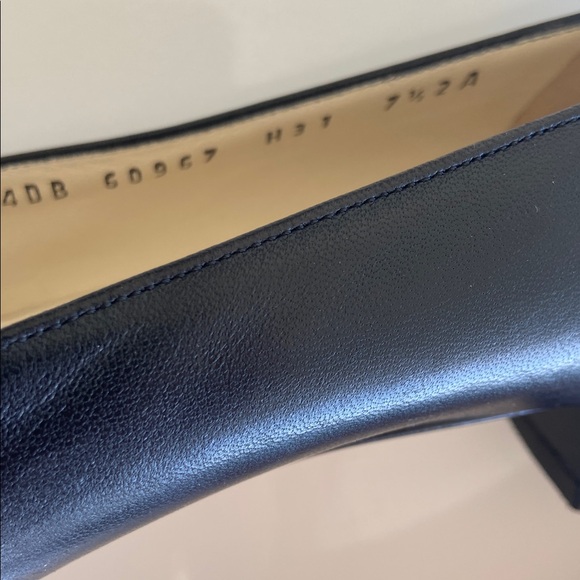 Vintage Salvatore Ferragamo Boutique Black Low Heel Pumps - Picture 4 of 8